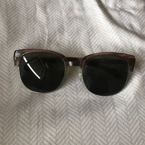 Spy Bleecker happy lens